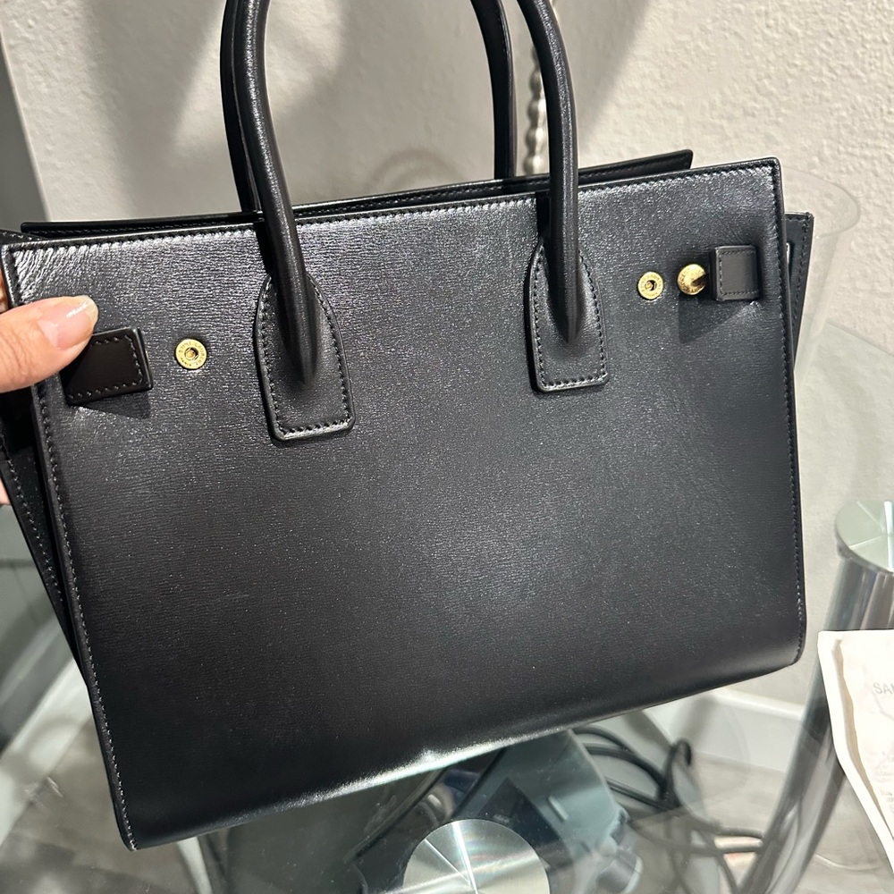 Saint Laurent Shiny Black Leather Handbag - Picture 2 of 9